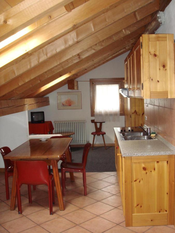 Casa Stefano E Lucia Aparthotel Bormio Room photo