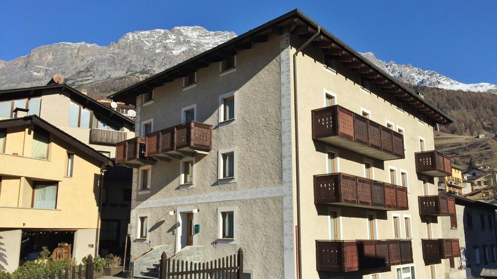 Casa Stefano E Lucia Aparthotel Bormio Exterior photo